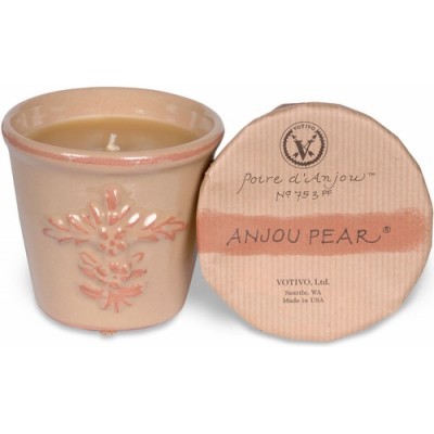 Votivo Ароматическая свеча Анжуйская груша