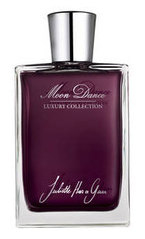 Juliette Has A Gun Moon Dance