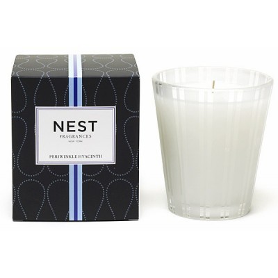 Nest Ароматическая свеча Барвинок и гиацинт